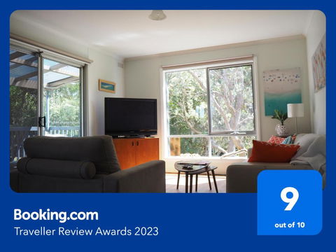 At The Beach - Accommodation Guide 3