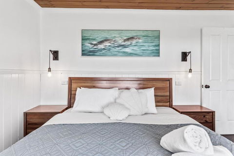 Apollo Bay Cottages- Sugarloaf - Accommodation Guide 4