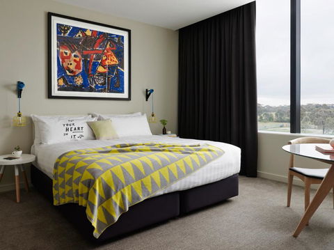 Art Series - The Larwill Studio - Accommodation Guide 0