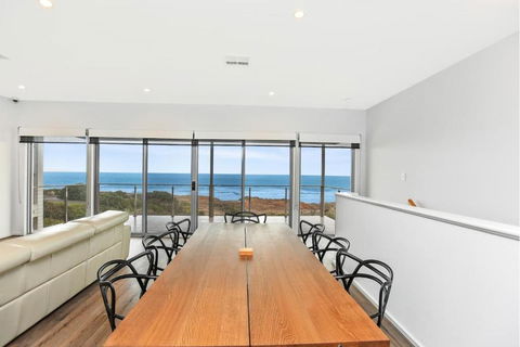 Avaya Sellicks Beachfront Getaway- Wifi - Accommodation Guide 0