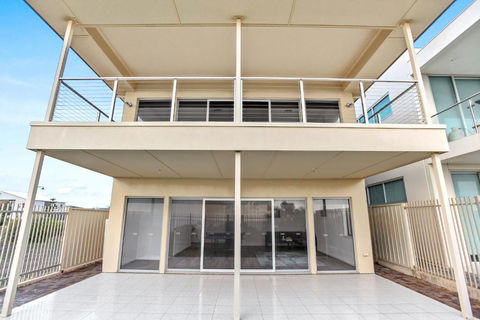 Avaya Sellicks Beachfront Getaway- Wifi - Accommodation Guide 3