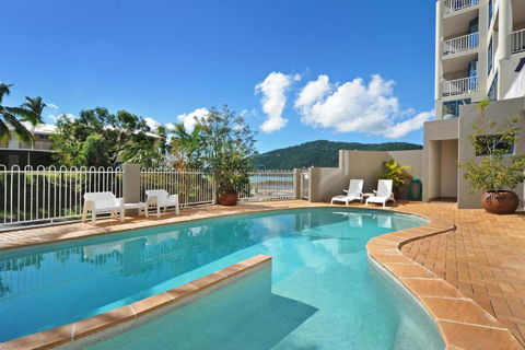At Whitsunday Vista Holiday Apartments - Accommodation Guide 2