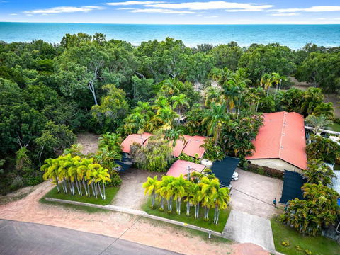 Balgal Beach Units - Accommodation Asia 0
