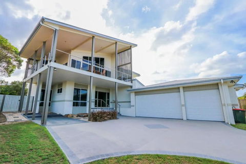 BankSea Holiday Home - Accommodation Asia 0
