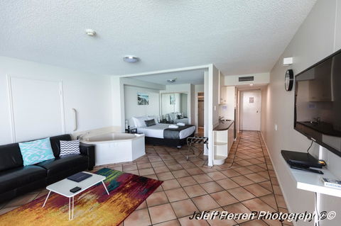 La Promenade - Accommodation Asia 28