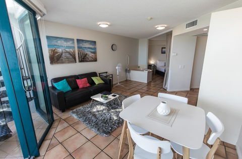La Promenade - Accommodation Asia 31