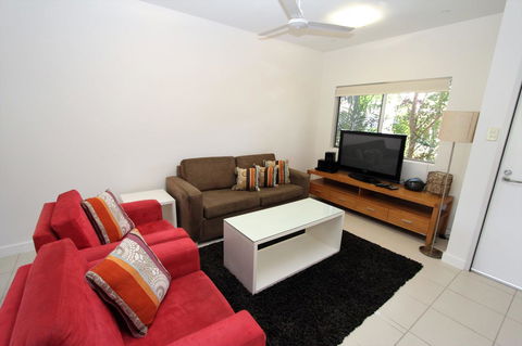 Beachside Apartment 5 - Accommodation China 4