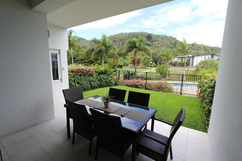 Beachside Apartment 5 - Accommodation China 14