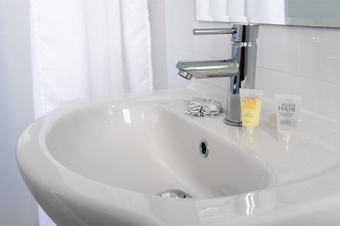 Burleigh Gold Coast Motel - Accommodation Asia 15