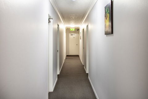 Burleigh Gold Coast Motel - Accommodation Asia 18