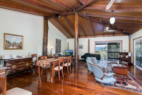Daintree Manor B&B - Accommodation Guide 24