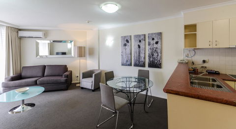 West End Central Apartments - Accommodation Asia 21