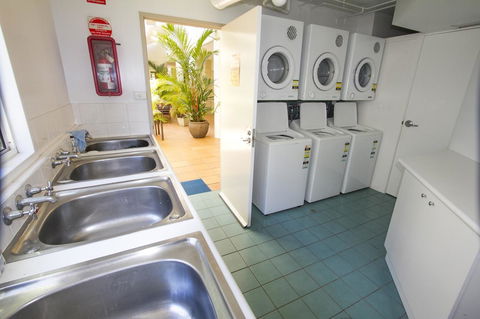 Port Douglas Apartments - Adults Only Oasis - Accommodation Guide 35