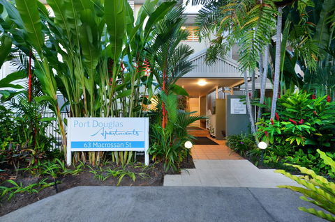 Port Douglas Apartments - Adults Only Oasis - Accommodation Guide 14