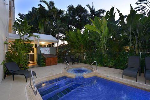 Port Douglas Apartments - Adults Only Oasis - Accommodation Guide 19