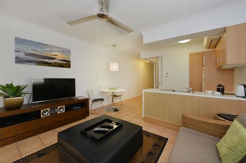 Port Douglas Apartments - Adults Only Oasis - Accommodation Guide 23