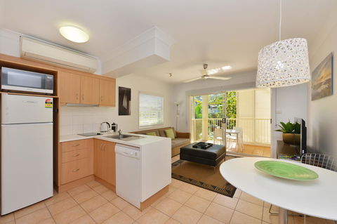 Port Douglas Apartments - Adults Only Oasis - Accommodation Guide 0