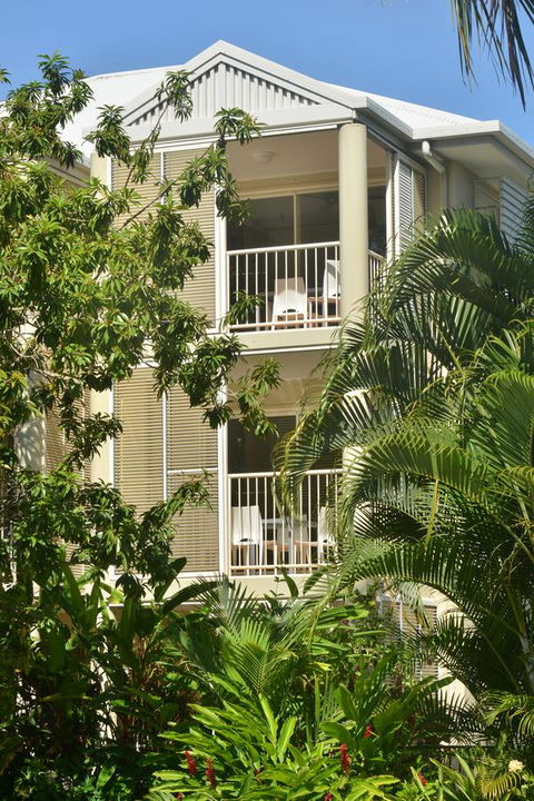 Port Douglas Apartments - Adults Only Oasis - Accommodation Guide 25
