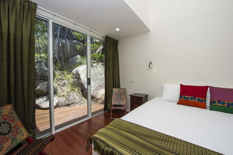 Driftwood - Accommodation China 11