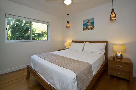 Maggies Beachfront Apartment 13 - Accommodation China 7
