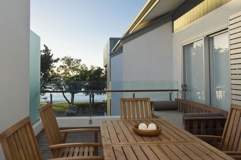 Maggies Beachfront Apartment 13 - Accommodation China 17