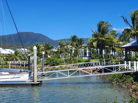 Hinchinbrook Holiday Apartments - Accommodation Asia 32