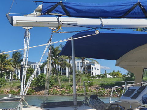 Hinchinbrook Holiday Apartments - Accommodation Asia 31