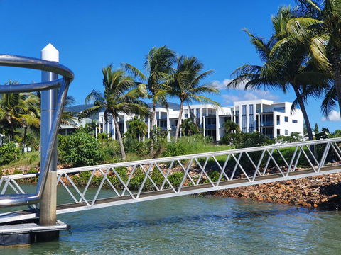 Hinchinbrook Holiday Apartments - Accommodation Asia 30