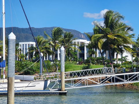 Hinchinbrook Holiday Apartments - Accommodation Asia 29