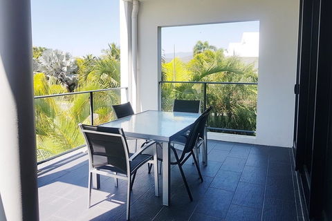 Hinchinbrook Holiday Apartments - Accommodation Asia 1