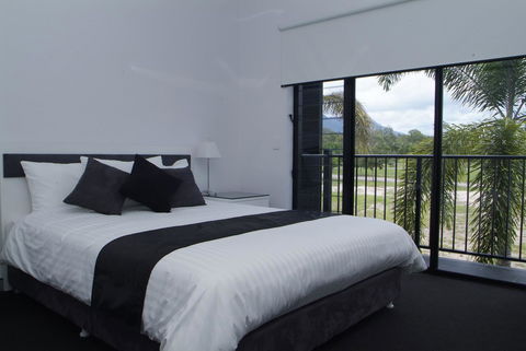 Hinchinbrook Holiday Apartments - Accommodation Asia 41