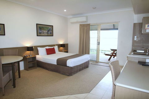 Midlander Motor Inn - Accommodation Asia 25