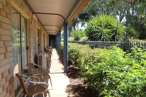 Midlander Motor Inn - Accommodation Asia 14