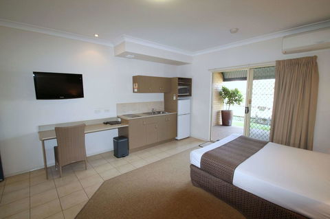 Midlander Motor Inn - Accommodation Asia 28