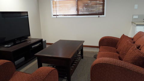 Private Apartment With Scenic Gardens - Accommodation China 7