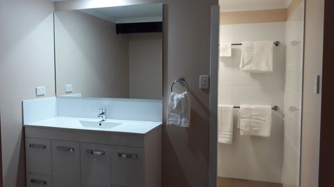 Private Apartment With Scenic Gardens - Accommodation China 6