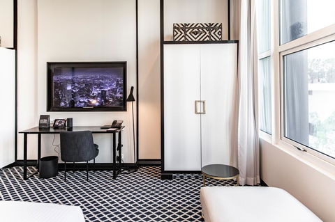 The Inchcolm - Accommodation China 28