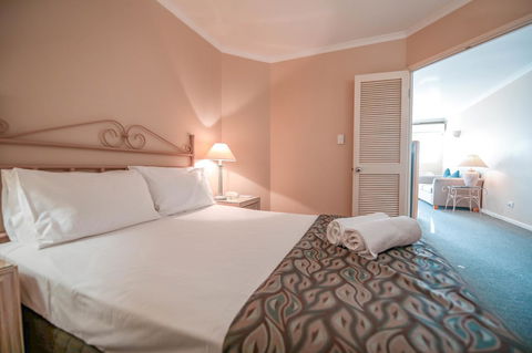 Il Palazzo Holiday Apartments - Accommodation Asia 2
