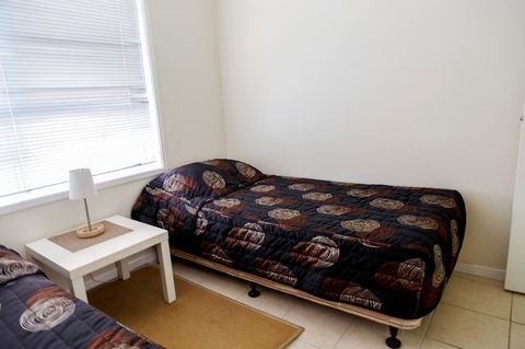 Crystal Beachfront Apartments - Accommodation China 19