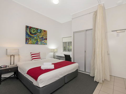 The Miro Apartments - Accommodation Guide 11