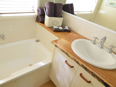 Apple Tree Cottage Montville - Accommodation Guide 10
