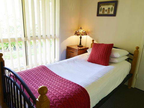 Apple Tree Cottage Montville - Accommodation Guide 9