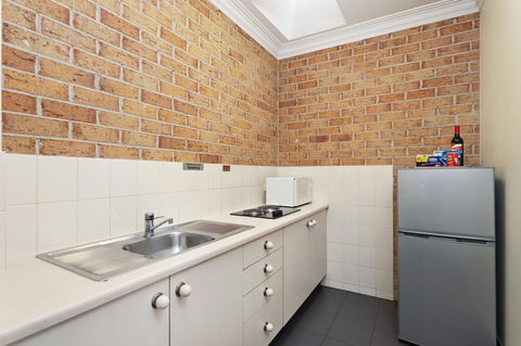 Coopers Colonial Motel - Accommodation Asia 20