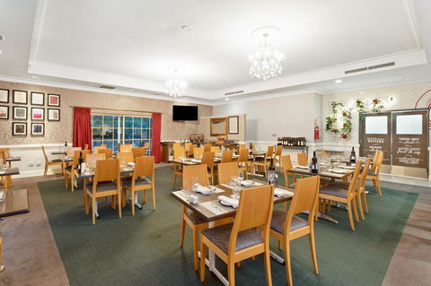 Coopers Colonial Motel - Accommodation Asia 11