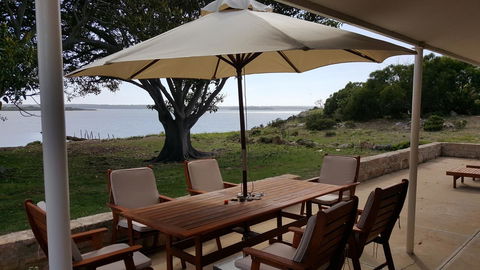 Ratcliff Cottage - Accommodation Asia 3