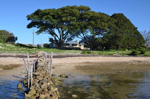 Ratcliff Cottage - Accommodation Asia 14