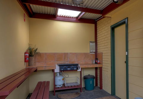 Ficifolia Lodge - Accommodation Asia 24