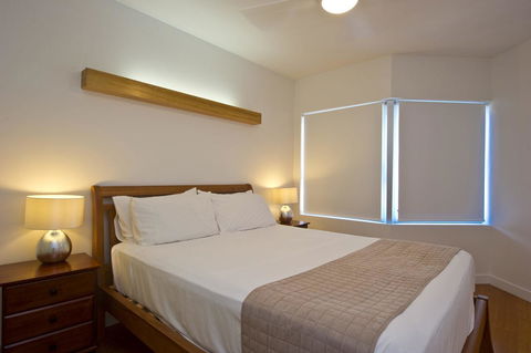 Maggies Beachfront Apartment 12 - Accommodation China 12