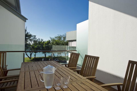 Maggies Beachfront Apartment 6 - Accommodation China 6