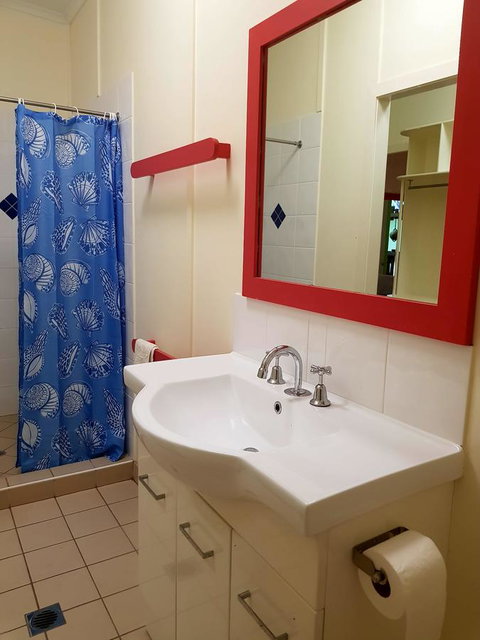 Arcadia Beach Guest House And Car Hire - Accommodation Asia 29